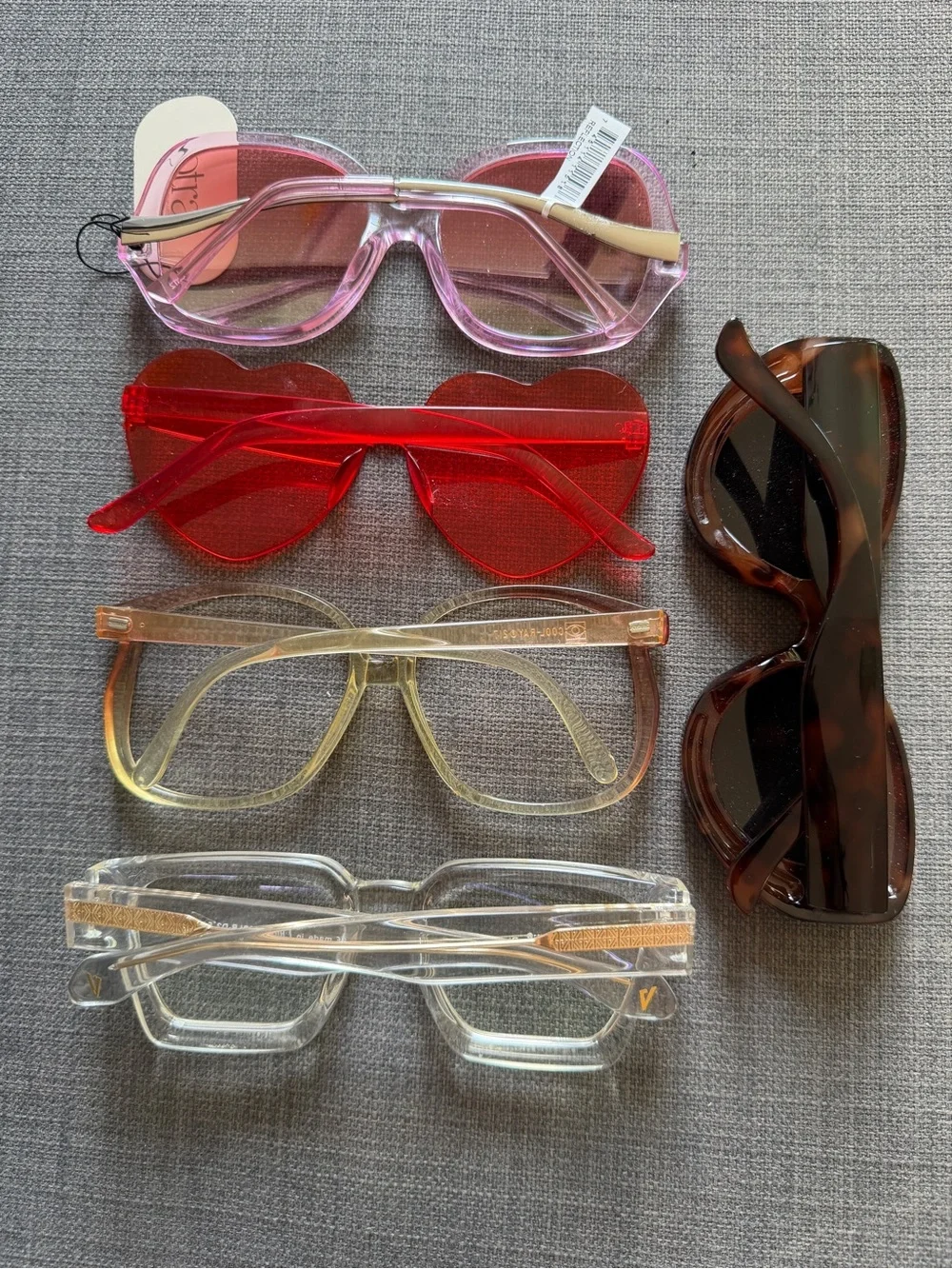 Variety MIX! Heart-Shaped Red and Mixed Color Sunglasses Set